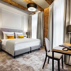 https://wawel-queen-hotel.krakowhotelspoland.com