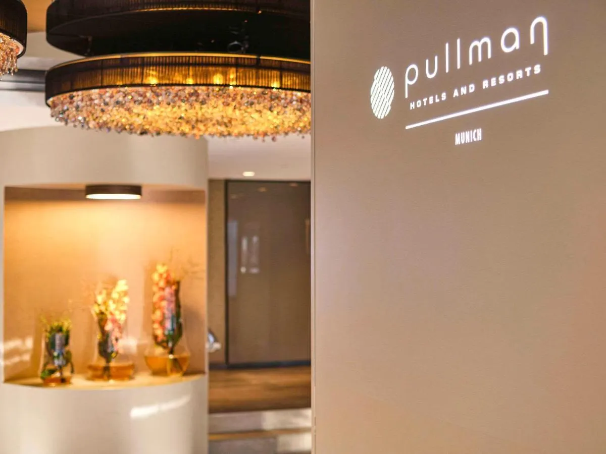 Hotel Pullman Mnichov 4*,  Německo