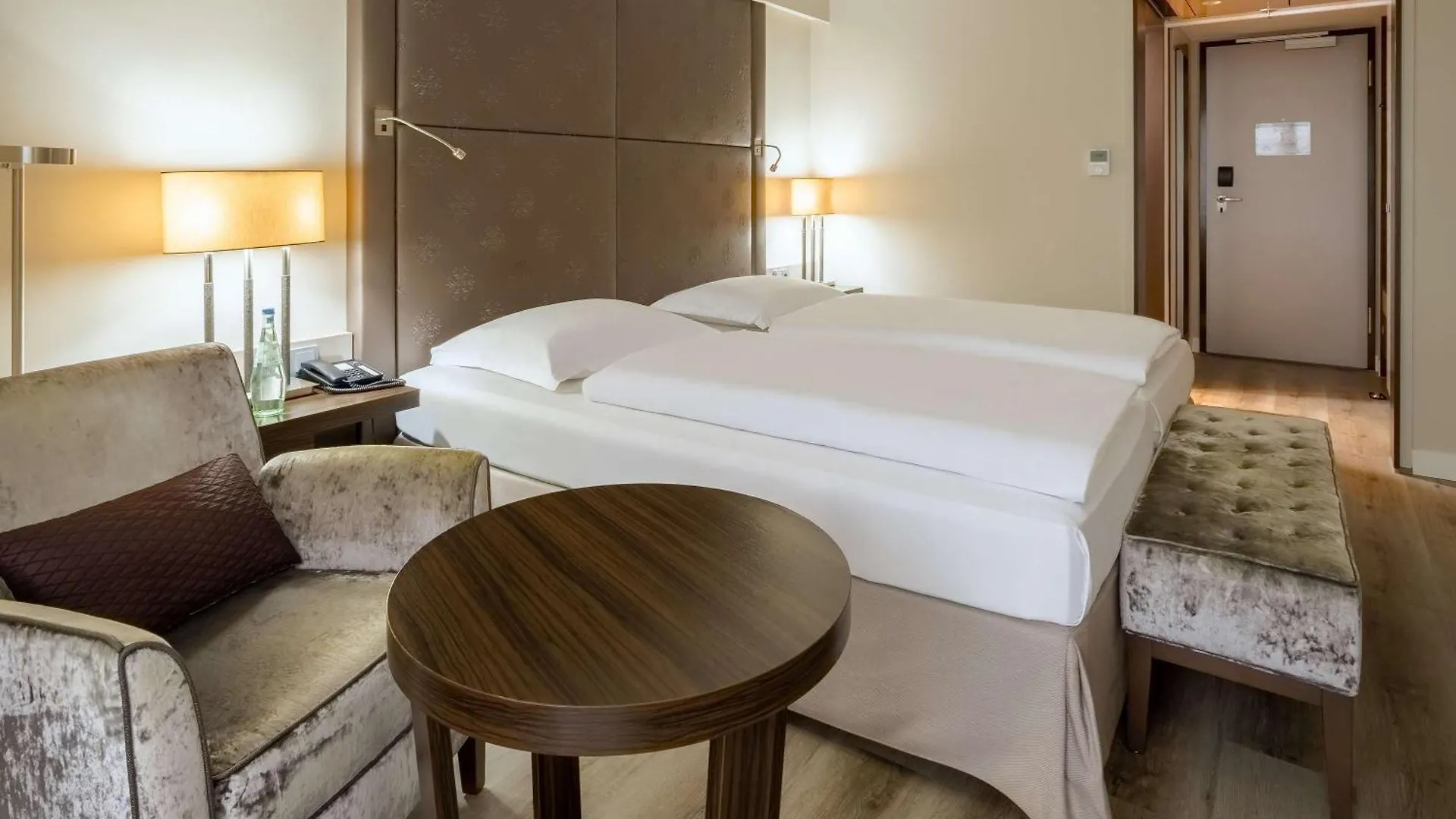 Hotel Pullman Monachium 4*,